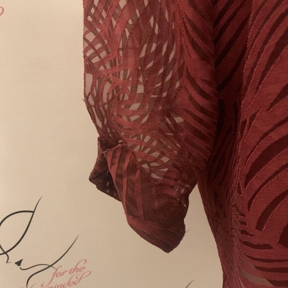 Alfred Dunner. Size 10. Two Piece Set. Sheer Shirt with Attached Tank Cami. B50 - Picture 3 of 5